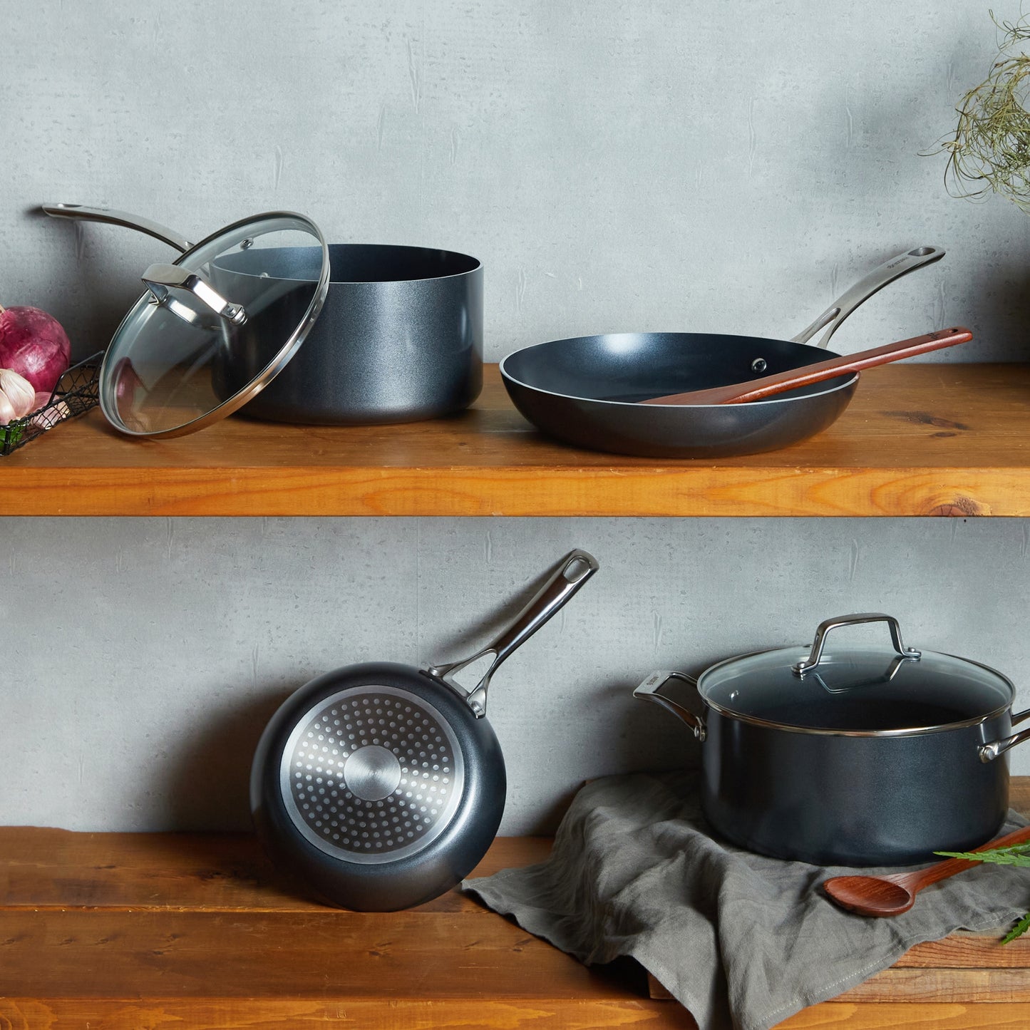 Kyocera Ceramic Frying Pan (8") (RAINCHECK)