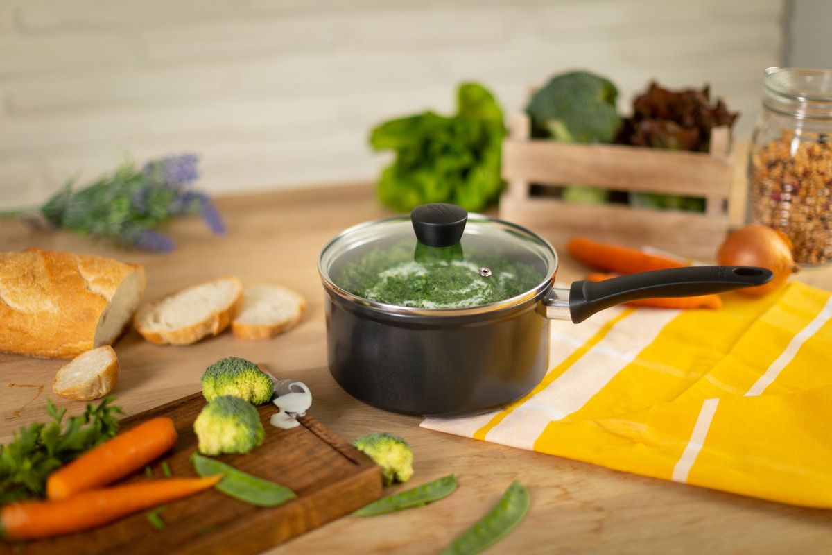 Kuhn Rikon Easy Sauce Pan (1.6 Quart) (RAINCHECK)