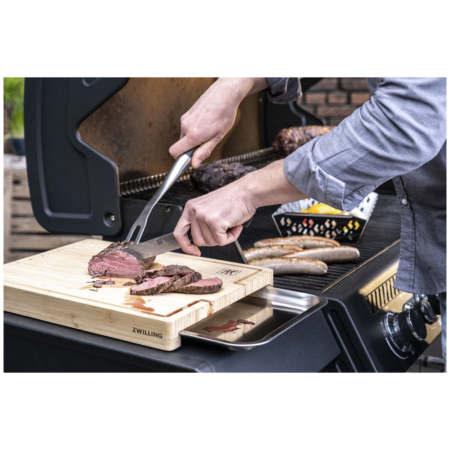 Zwilling Bamboo Cutting Board with Tray