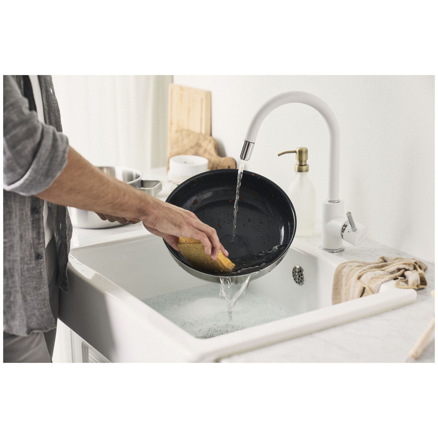 Zwilling Pure Ceramic Frying Pan (9.5") - 2 colors