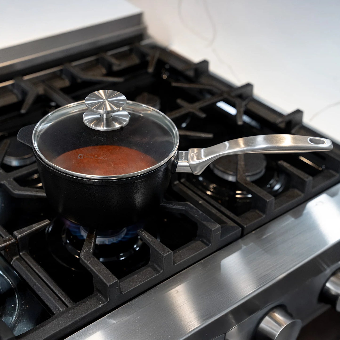 Swiss Diamond CXD Induction Sauce Pan with Lid (2.2 Qt)