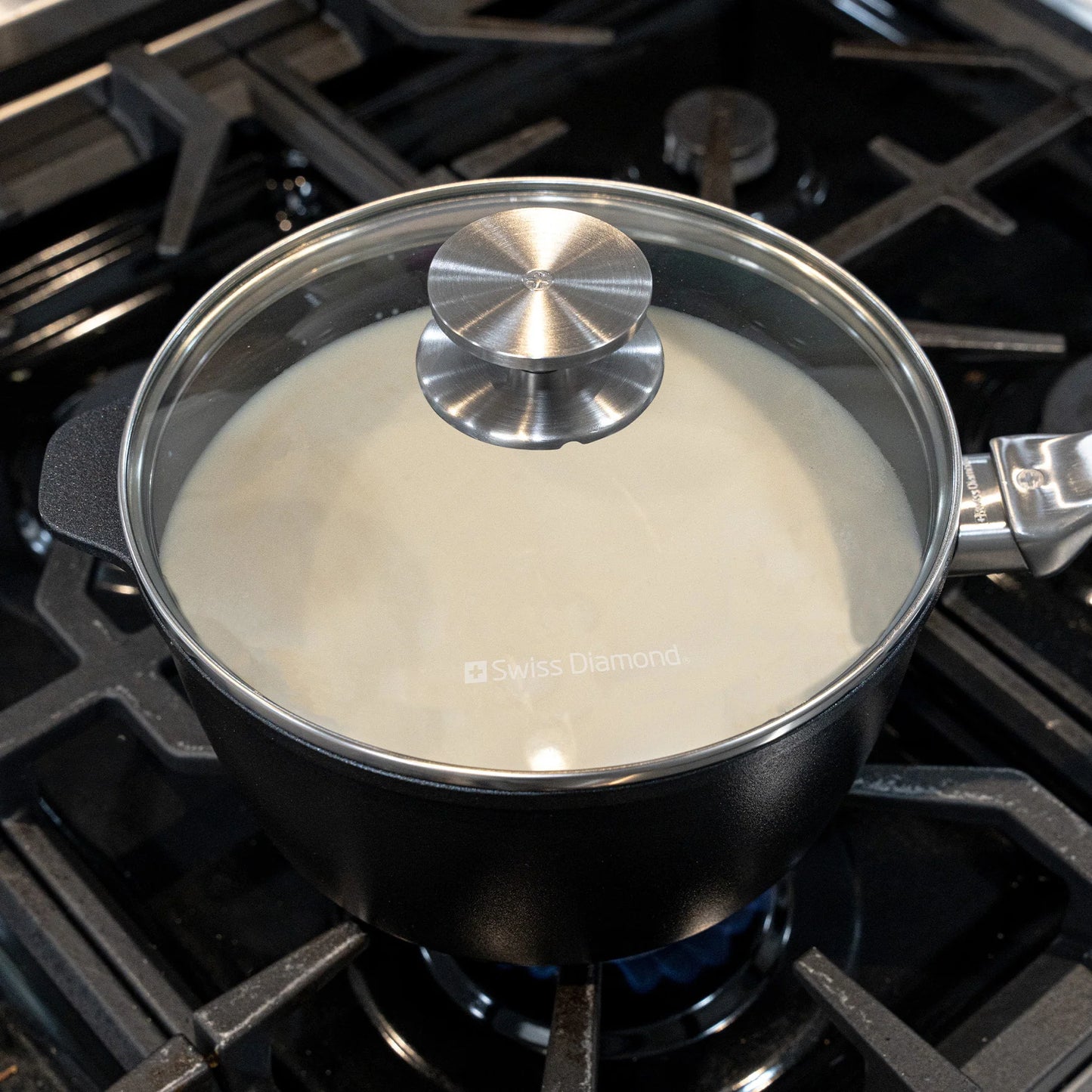 Swiss Diamond CXD Induction Sauce Pan with Lid (3.2 Qt)