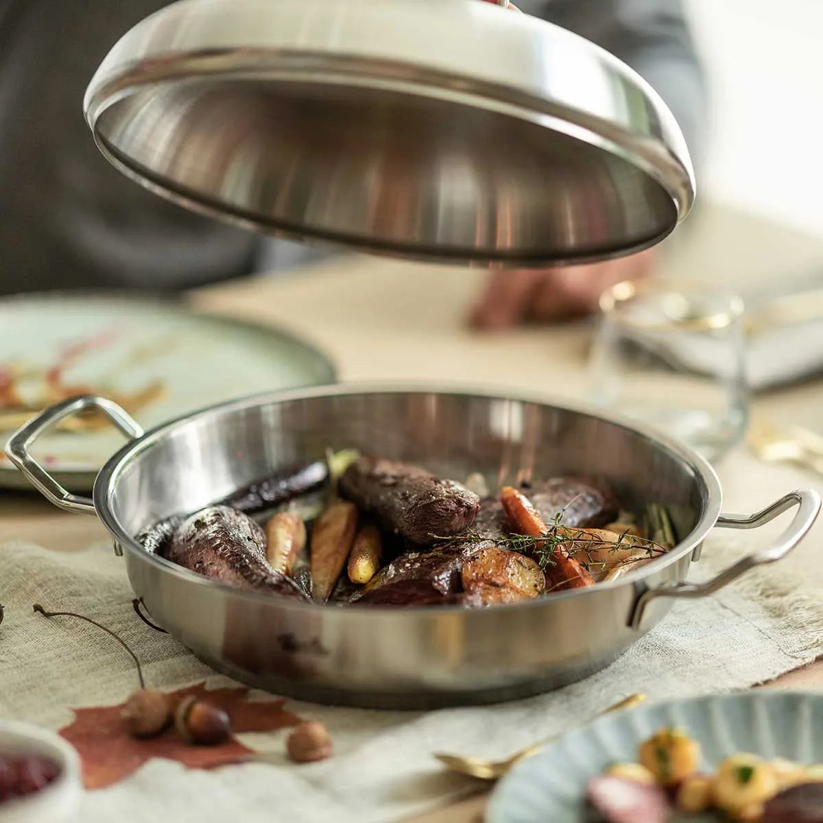 Fissler Original-Profi Collection® Serving Pan with High Dome Lid (9.5")