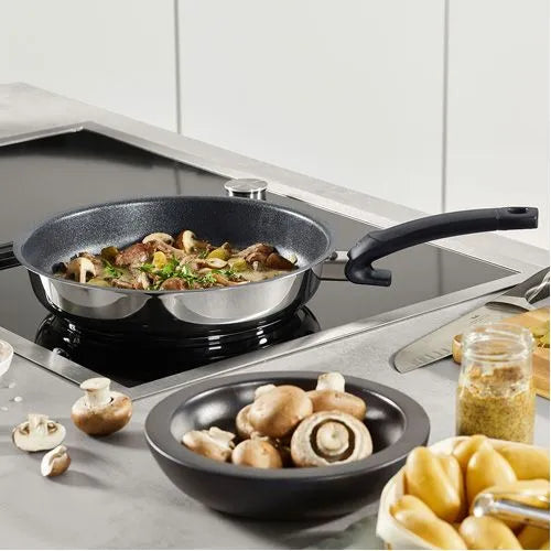 Fissler Adamant® Premium Nonstick Frying Pan (9.4-inch)