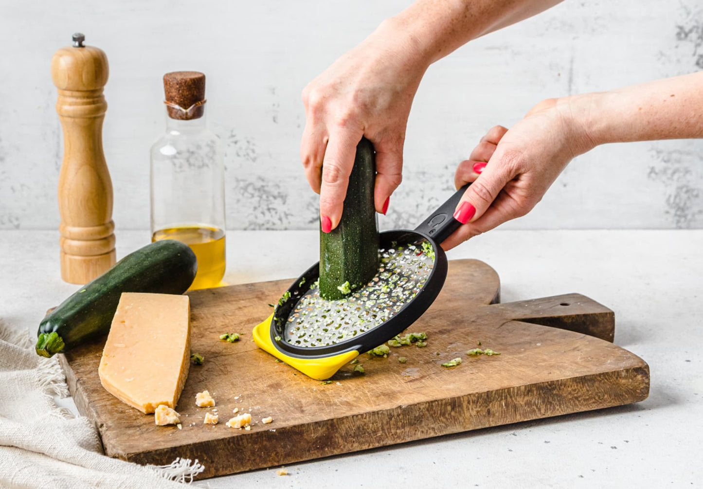 Ograte Two-Sided Speed Grater (2 Sizes)