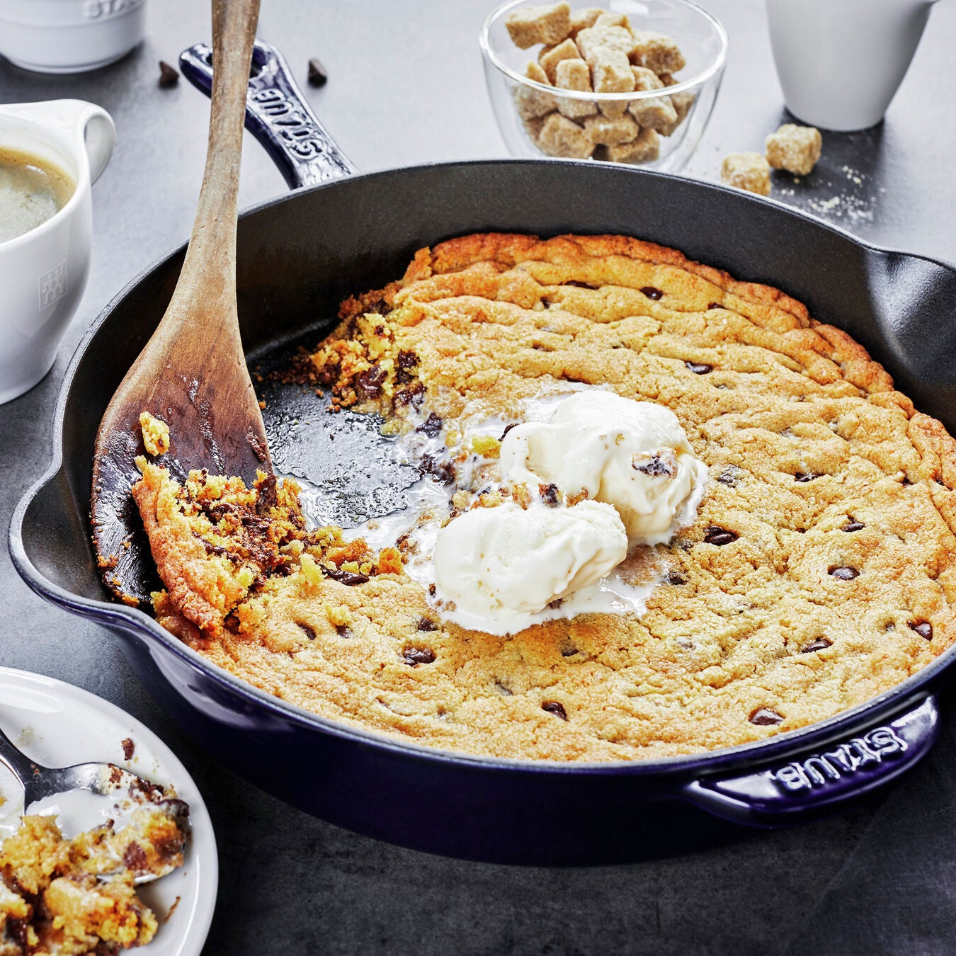 Staub Cast Iron 11'' Deep Skillet (6 Colors)