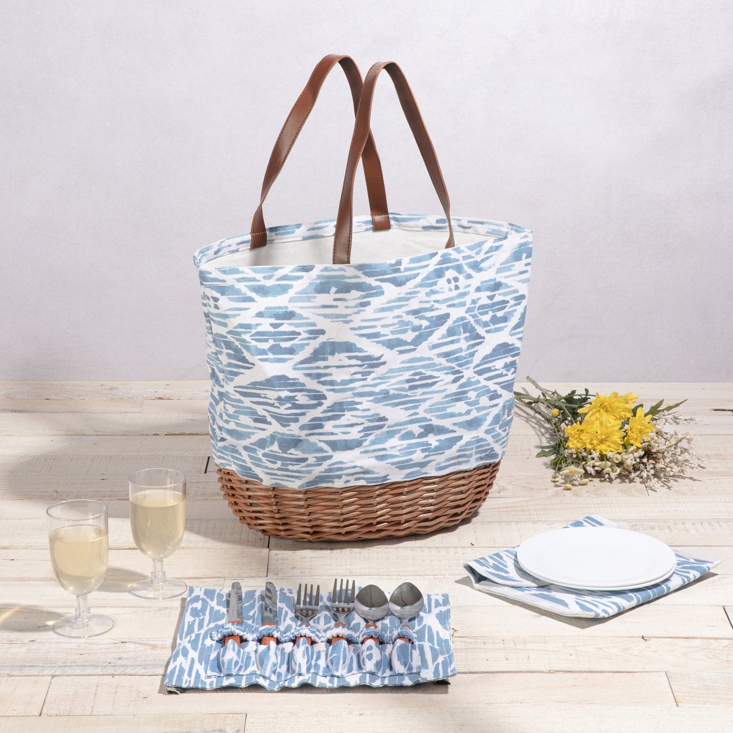 Promenade Picnic Basket Set