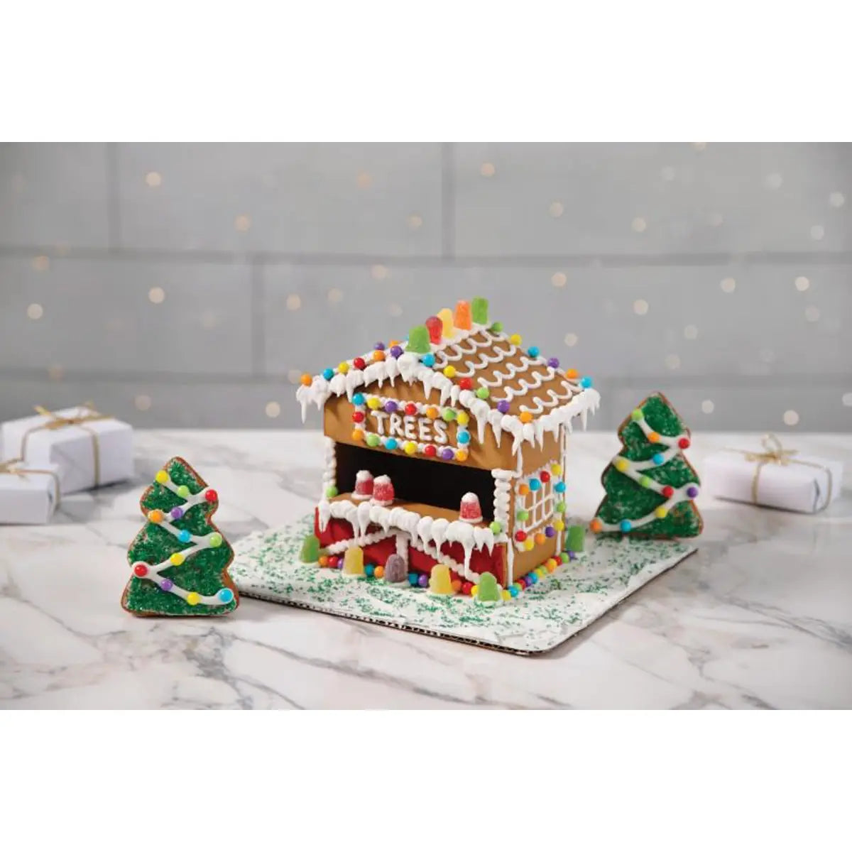 Wilton Christmas Gingerbread Tree Stand, 11-Piece
