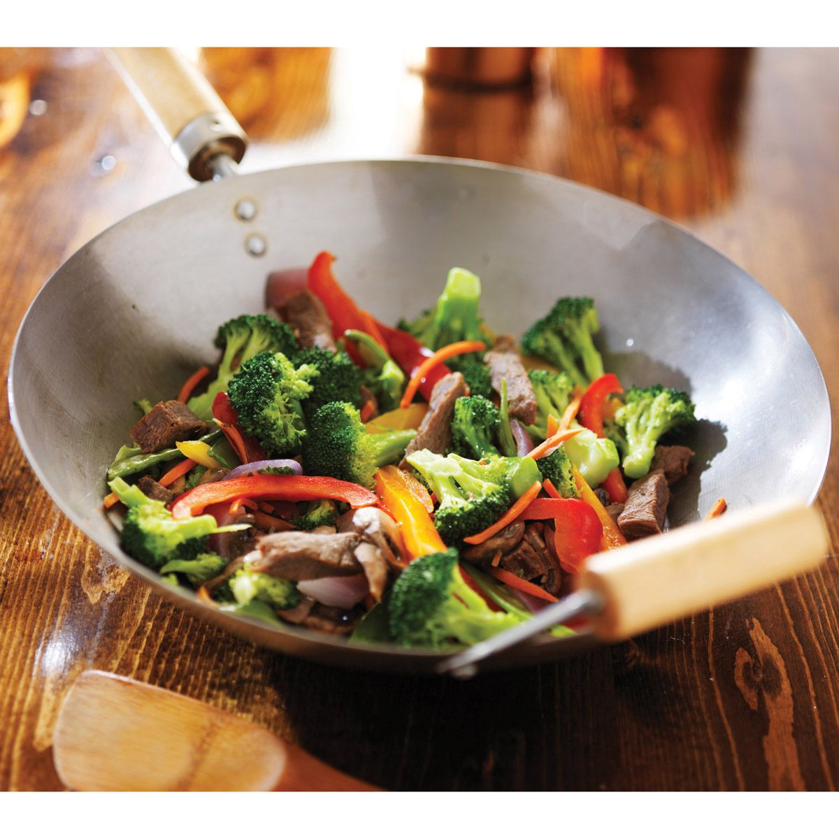 Helen's Asian Kitchen Carbon Steel Wok & Lid (13.5")