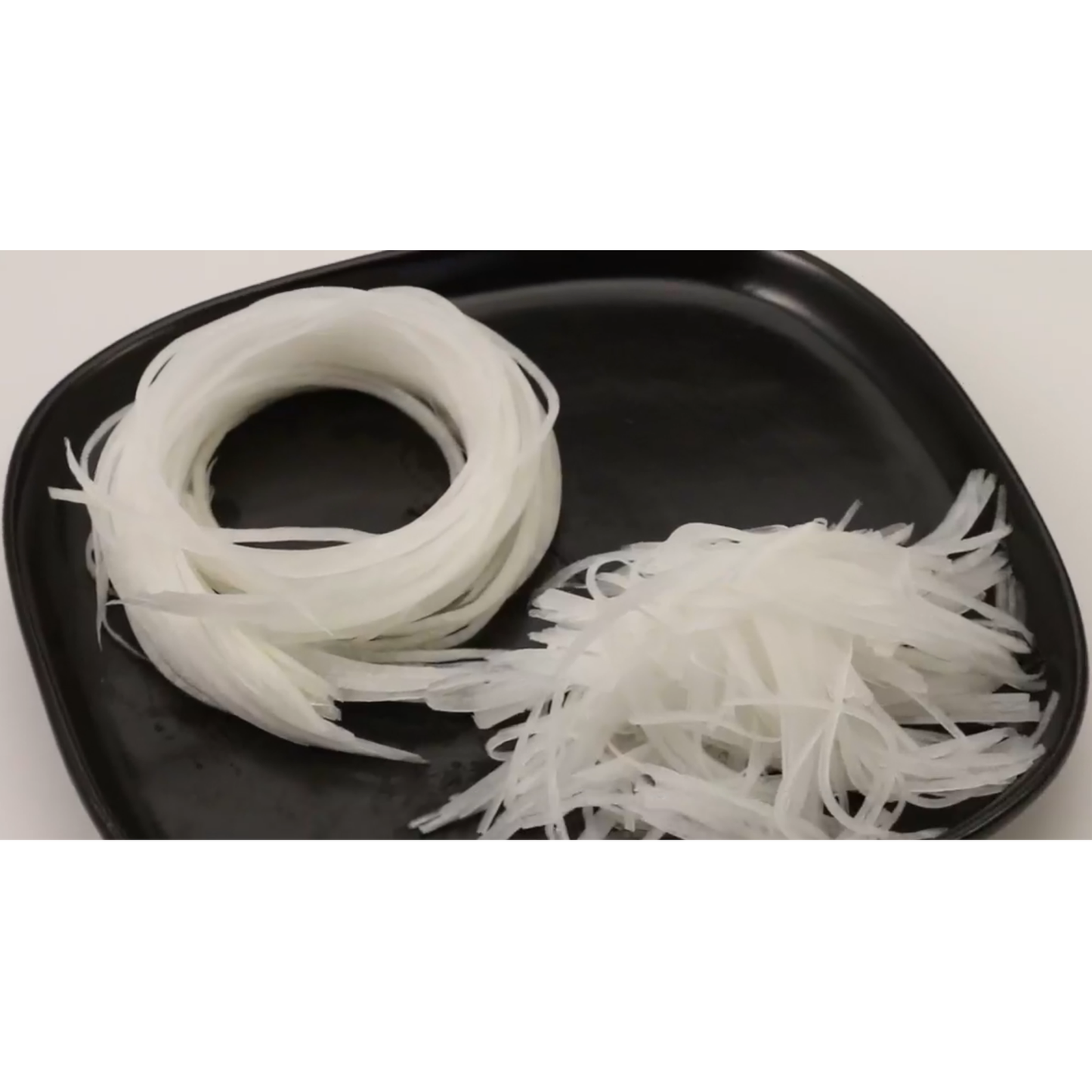 Pro Grade Julienne Speed Peeler - Made in Japan
